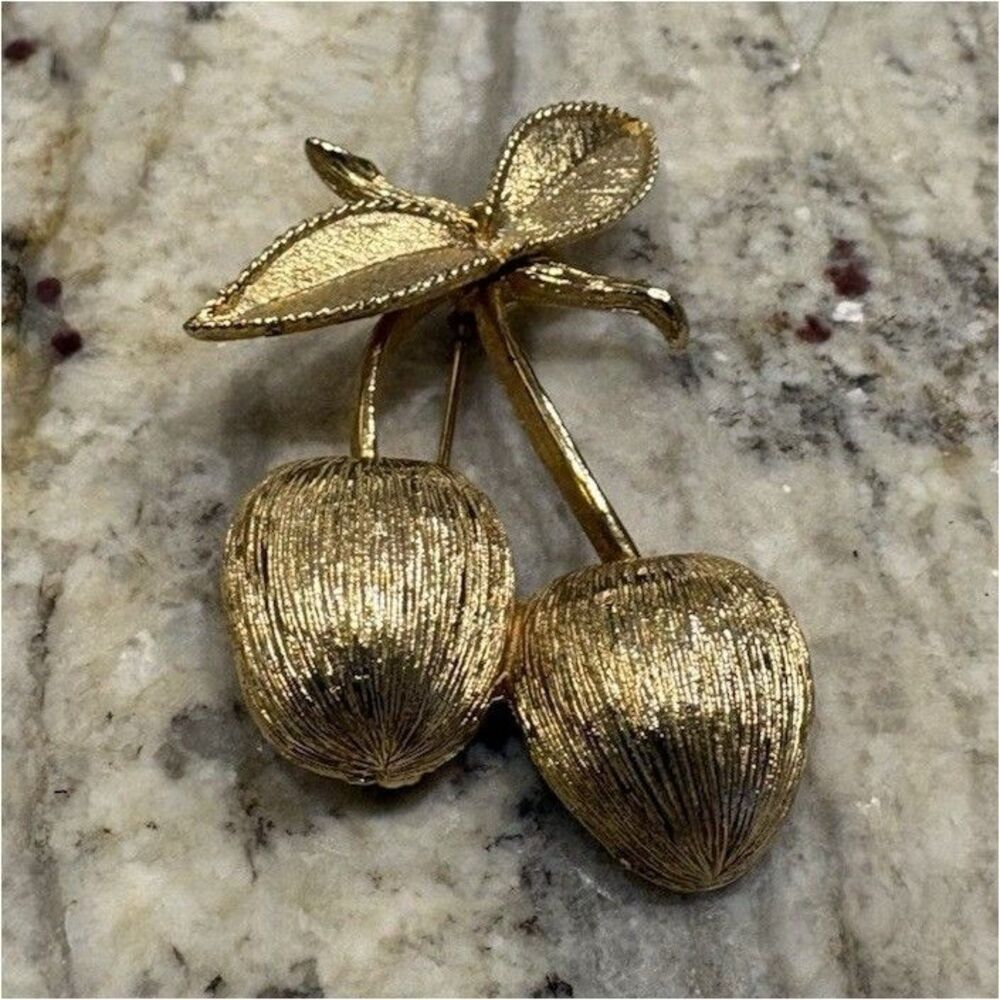 Vintage Sarah Coventry "Golden Cherries" brooch from the 1960s.